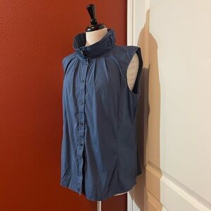 Lafayette 148 New York Women’s Ruffle Neck Minimalist Sleeveless Button Down Top